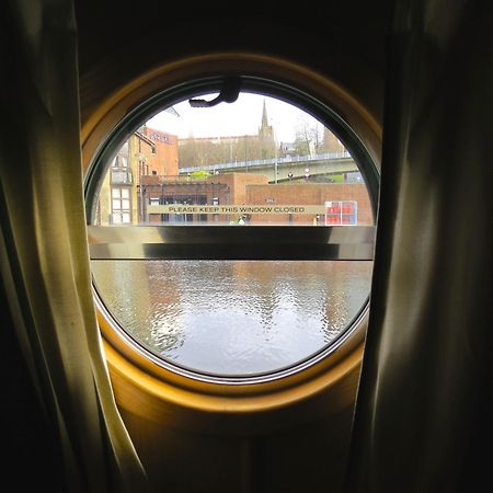 Houseboat Hotels Sheffield Oda fotoğraf