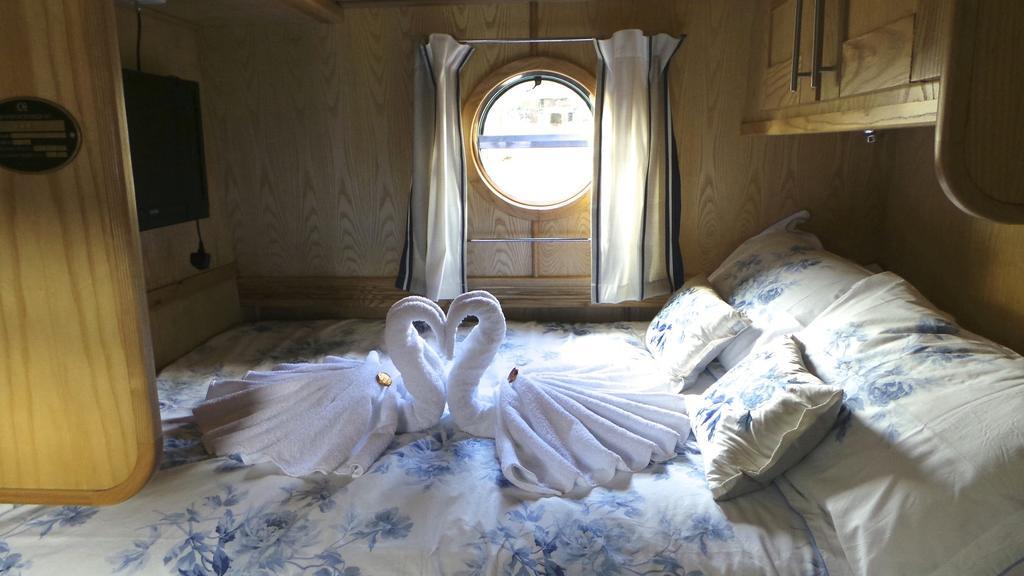 Houseboat Hotels Sheffield Oda fotoğraf