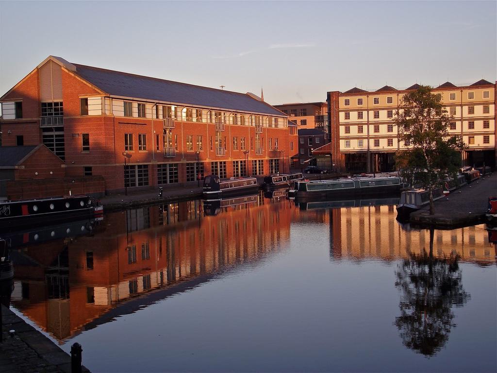 Houseboat Hotels Sheffield Dış mekan fotoğraf