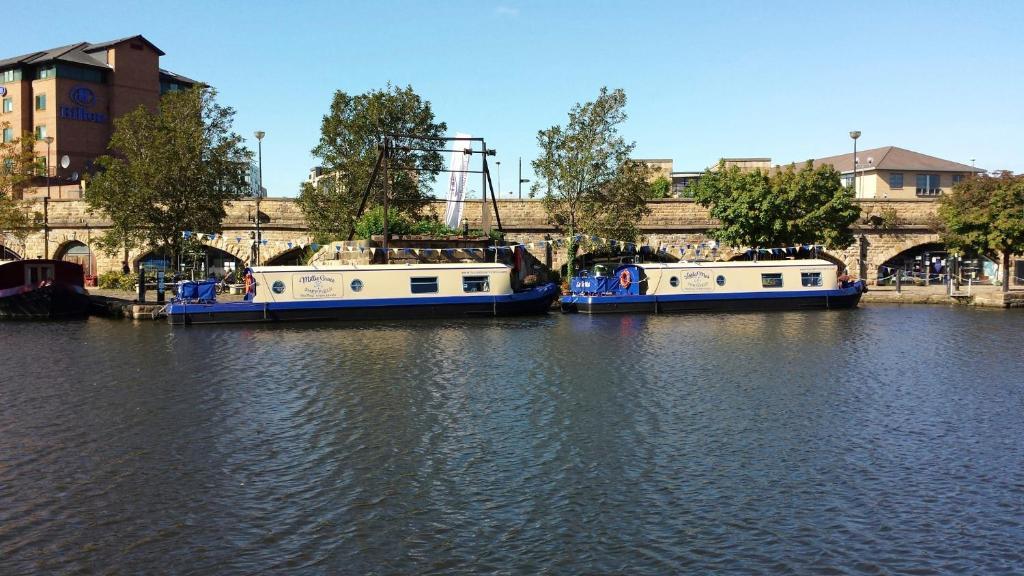 Houseboat Hotels Sheffield Oda fotoğraf