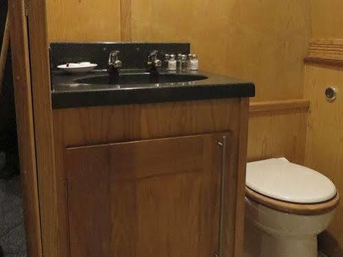 Houseboat Hotels Sheffield Dış mekan fotoğraf
